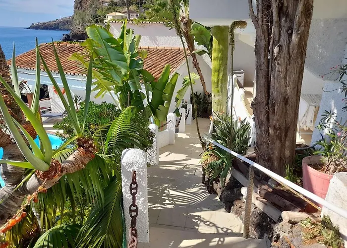 Club * Santa Cruz (Madeira)