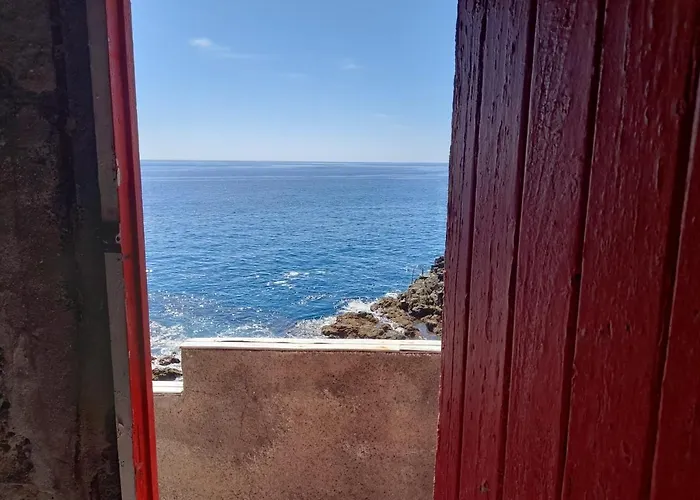 Club Santa Cruz (Madeira)